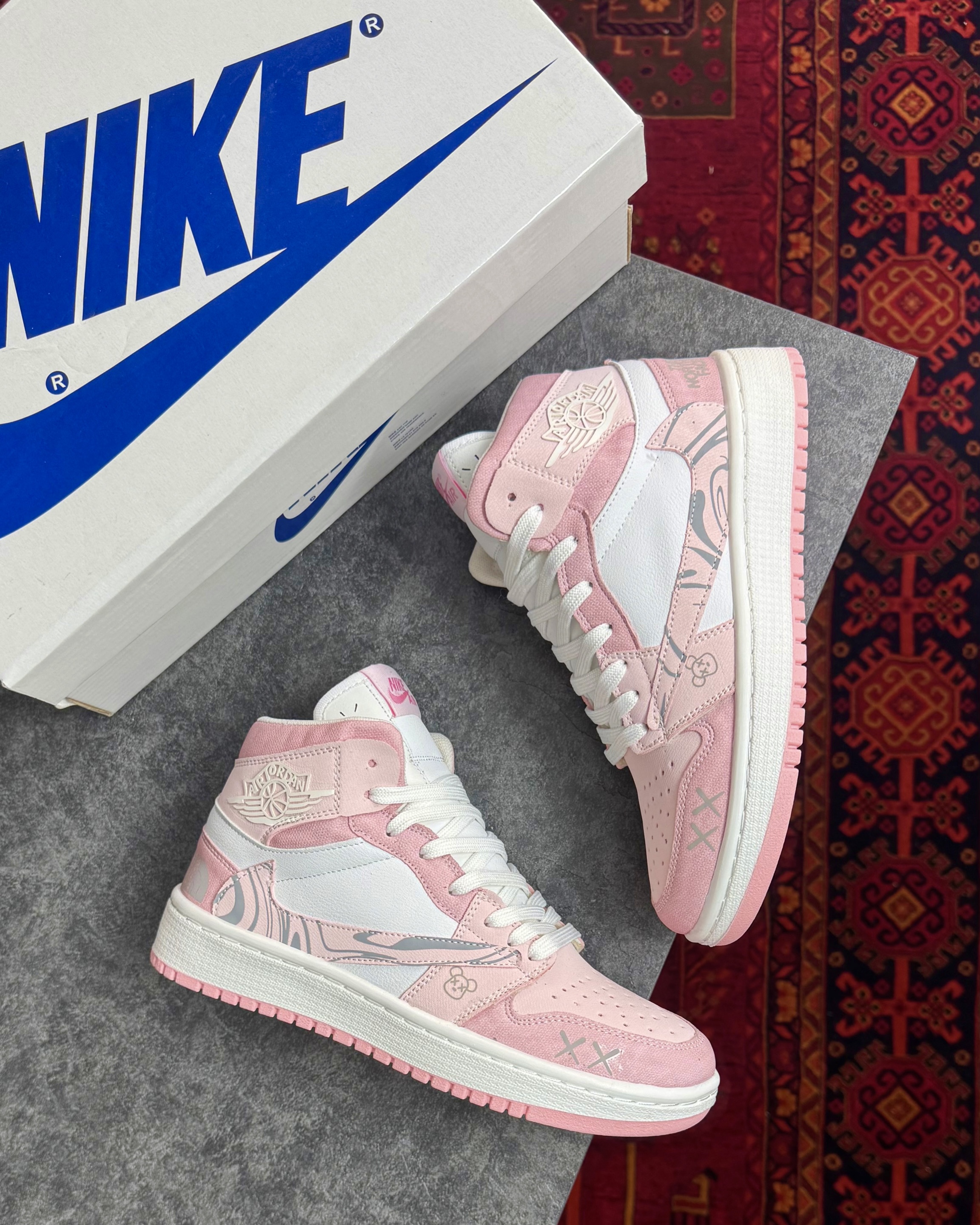 کتونی جردن تراویس نورث فیس