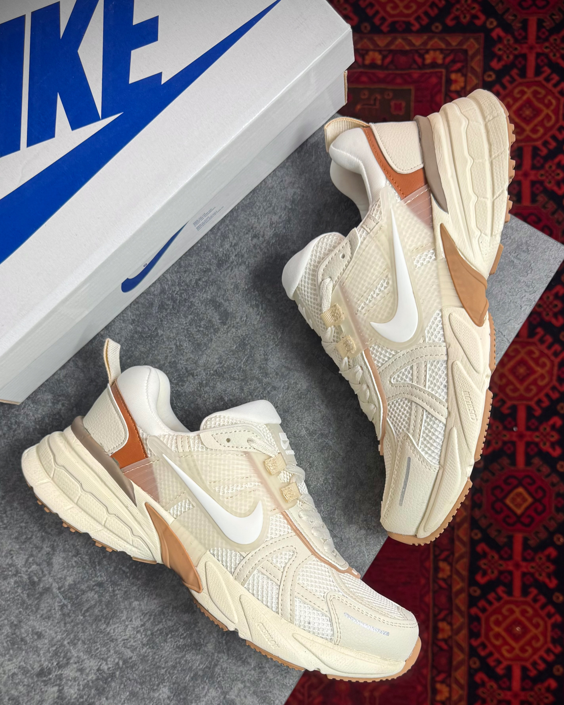 کتونی نایک مدل v2k