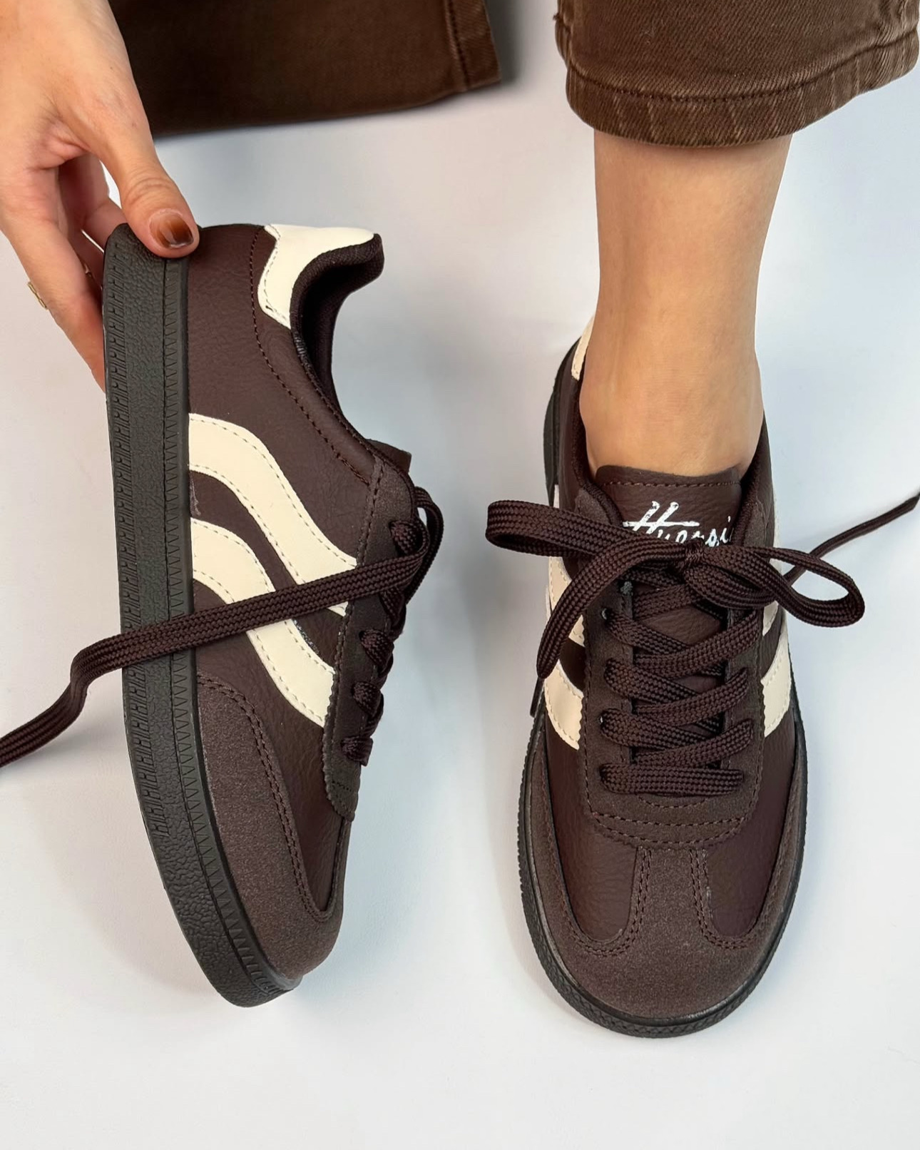 ونس دخترانه مدل موجی